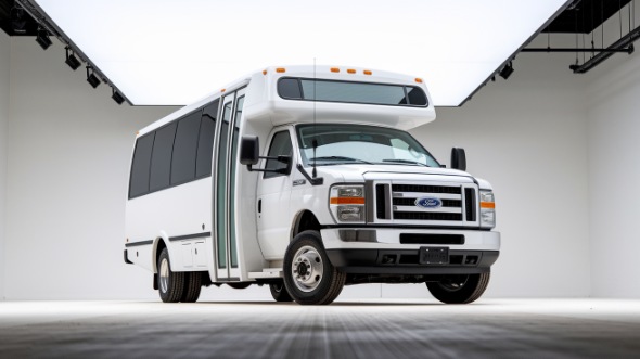18 passenger minibus farmington hills