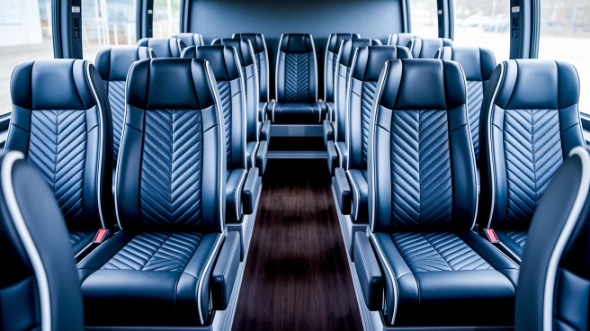 westland 15 passenger minibus rental