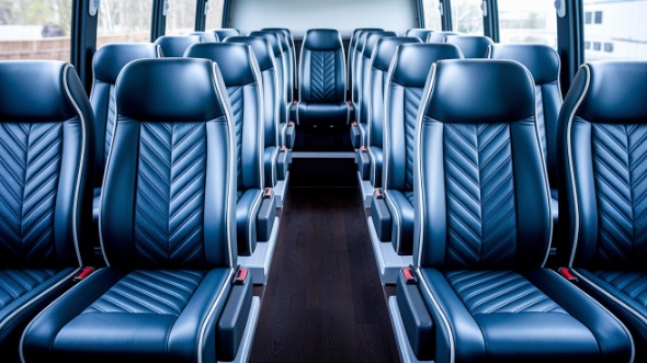 westland 28 passenger minibus rental